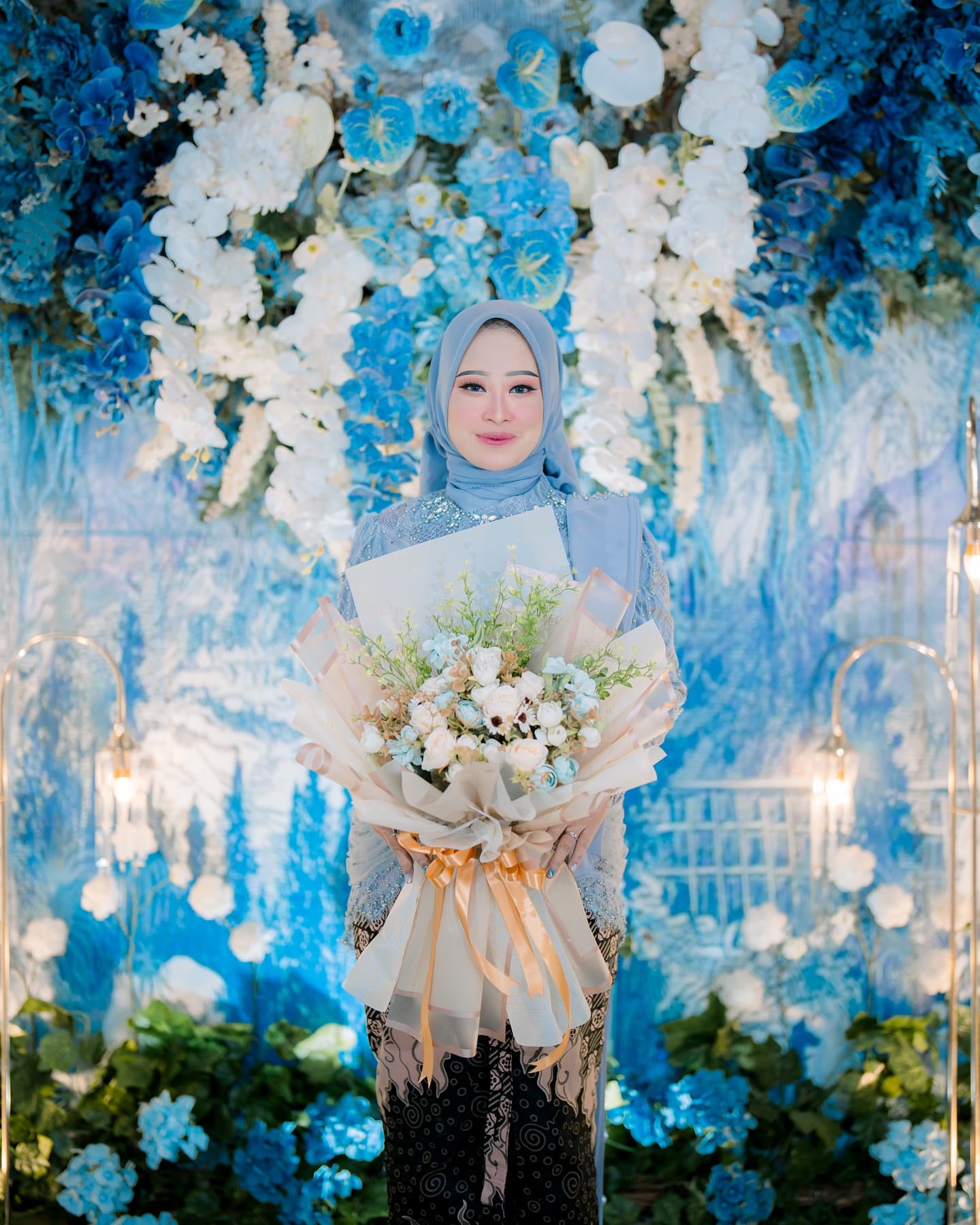 Pelaminan biru elegan hasil dokumentasi YR Studio